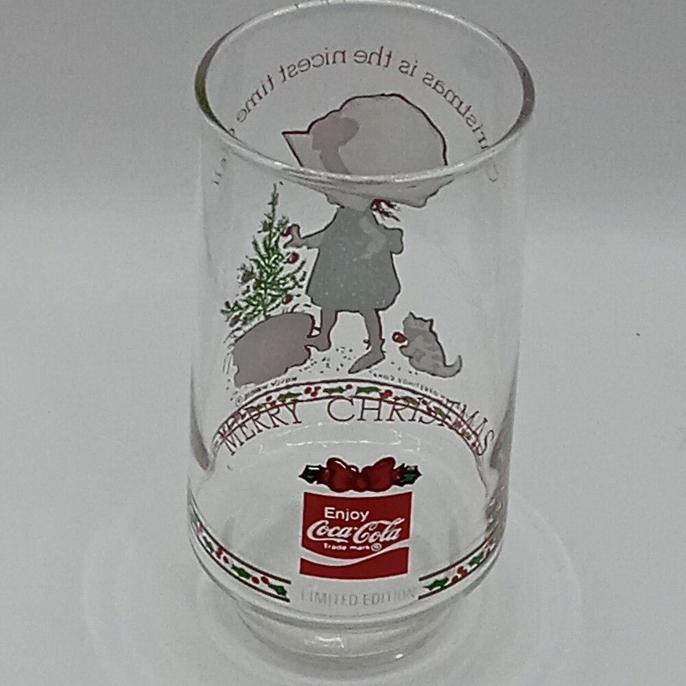 COCA COLA HOLLY HOBBIE Christmas Tree Kitten Red Green American Greetings 16 OZ - Picture 3 of 7